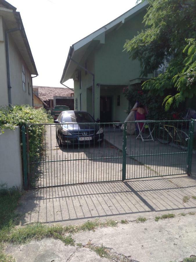 Sunce Bed and Breakfast Ćuprija Exterior foto